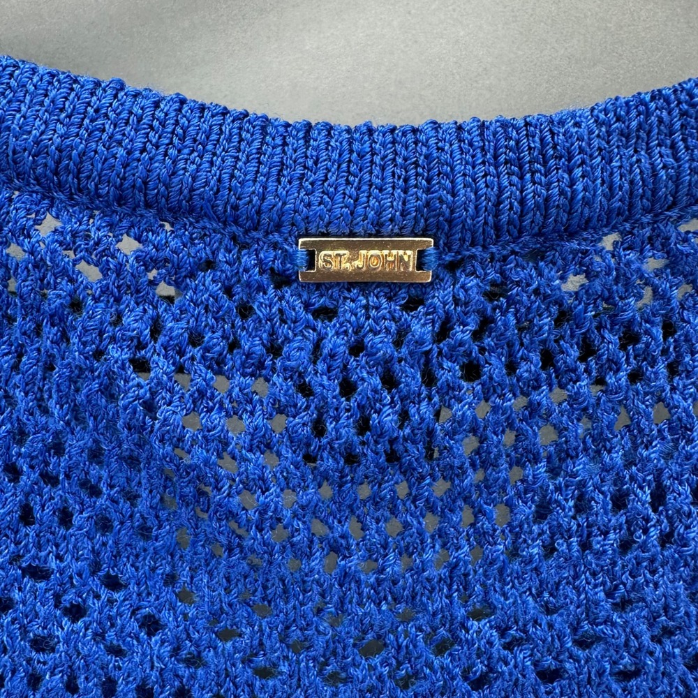 Vintage ST JOHN SPORT Marie Gray Blue Crochet V Neck Top Womens Size M Old Money - Picture 10 of 11